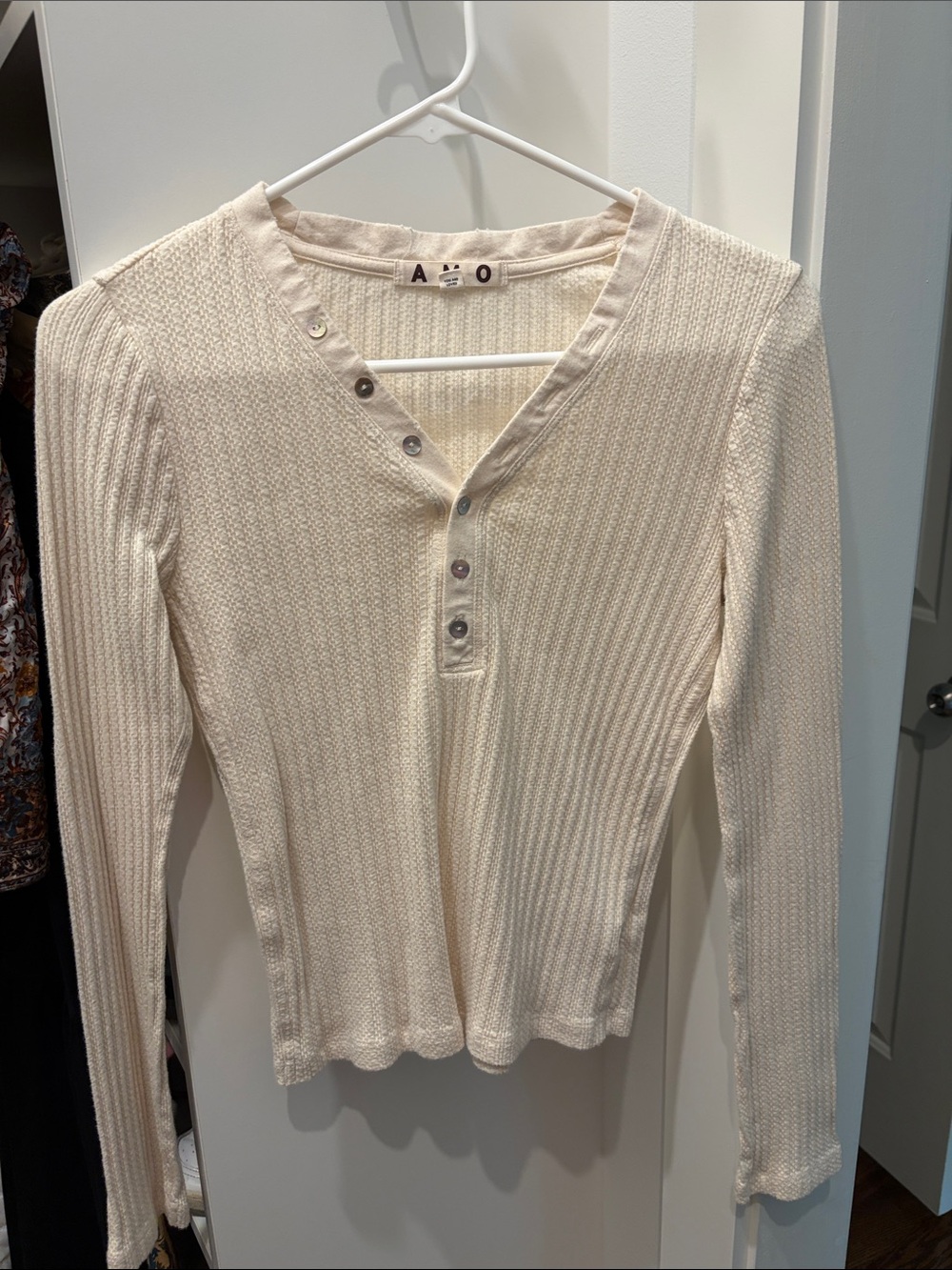 AMO  Cream Ribbed Henley Long Sleeve Shirt small